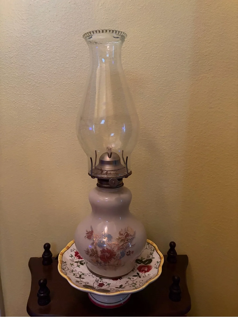 Vintage Kadaan Oil Lamp - Cream
